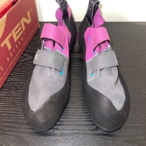 Five Ten Rock Climbing Shoes in Charcoal and Purple